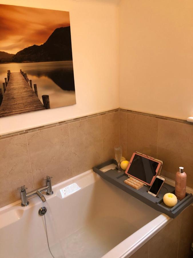Six By The Sea - 2 Bed House - A Little Something For Everyone Saint Columb Minor Dış mekan fotoğraf